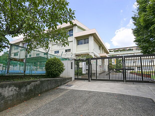 町田市立鶴川第三小学校(約720m・徒歩9分)