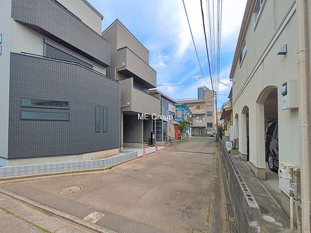 【前面道路含む現地写真】■新しい住まい、街の新しい風景
