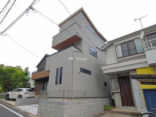 【現地外観写真】No.1 ■家族みんなが笑顔で過ごせる、安心感のある住まい