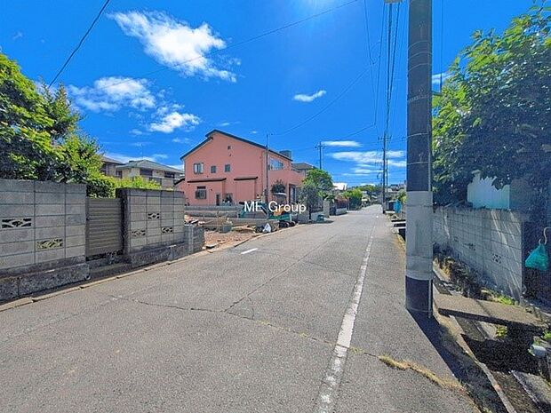 【前面道路含む現地写真】■新しい住まい、街の新しい風景