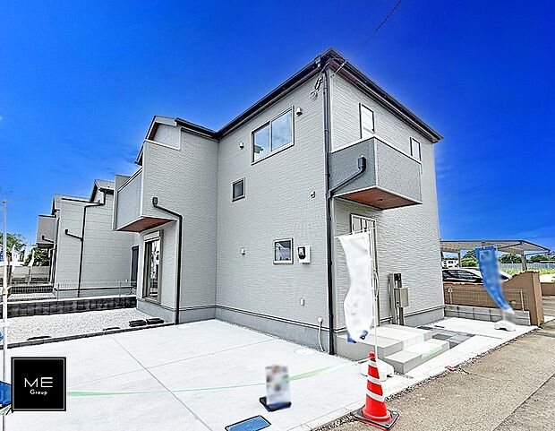 【現地外観写真】1号棟 ■家族みんなが笑顔で過ごせる、安心感のある住まい