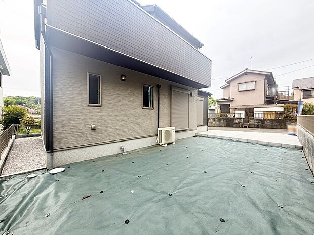 【庭】1号棟  ■心にゆとりをもたらす、自然を感じられる住環境が魅力です