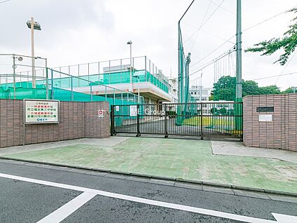 福生市立福生第三中学校 750m(10分)