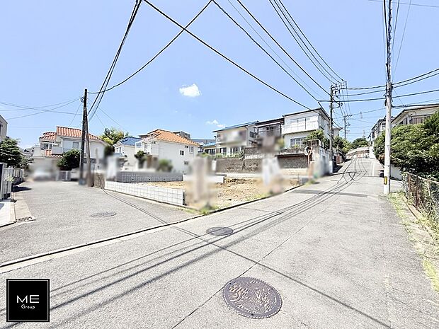 【前面道路含む現地写真】■家族とのお出かけが楽しくなる環境です