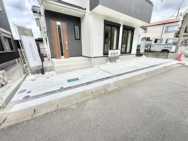 【駐車場】A号棟 ■自宅にある駐車スペースなので安心ですね