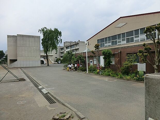 東村山市立第三中学校（約856m・徒歩11分）