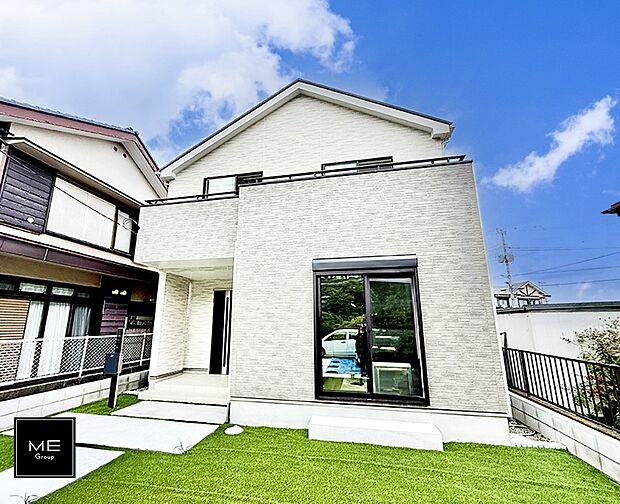 【現地外観写真】1号棟  ■家族みんなが笑顔で過ごせる、安心感のある住まい