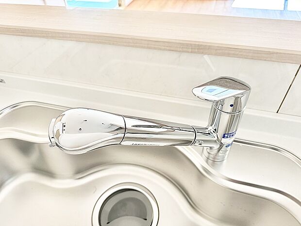 【浄水器】■清潔でおいしい水を手軽に供給してくれます