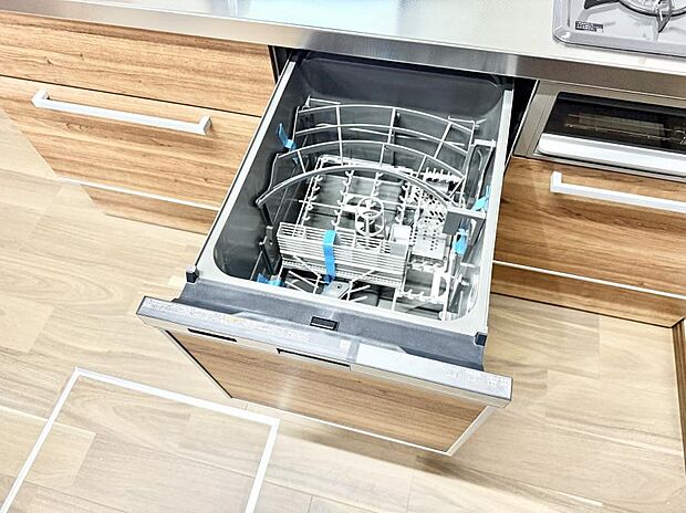 【食洗機】■手間なく洗浄!食器をピカピカに仕上げてくれます