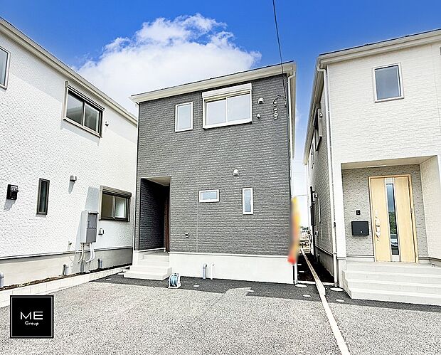 【現地外観写真】2号棟 ■家族みんなが笑顔で過ごせる、安心感のある住まい