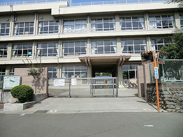 武蔵村山市立第三小学校(約850m・徒歩11分)