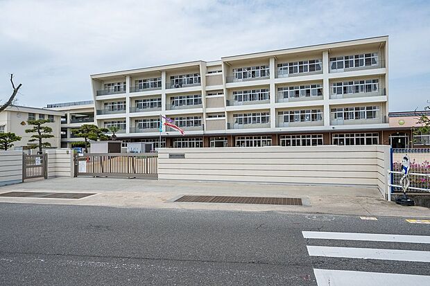 倉敷市立西阿知幼稚園(約880m)