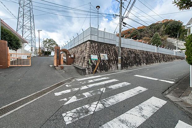 広島市立己斐東小学校（約2,080m）