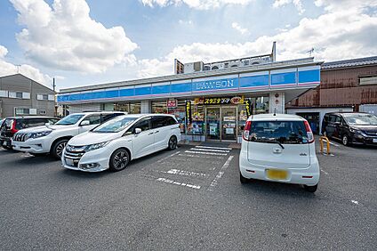 ローソン亀岡西町店 980m