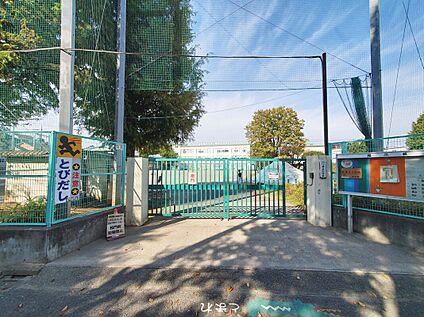 杉並区立井荻小学校 433ｍ