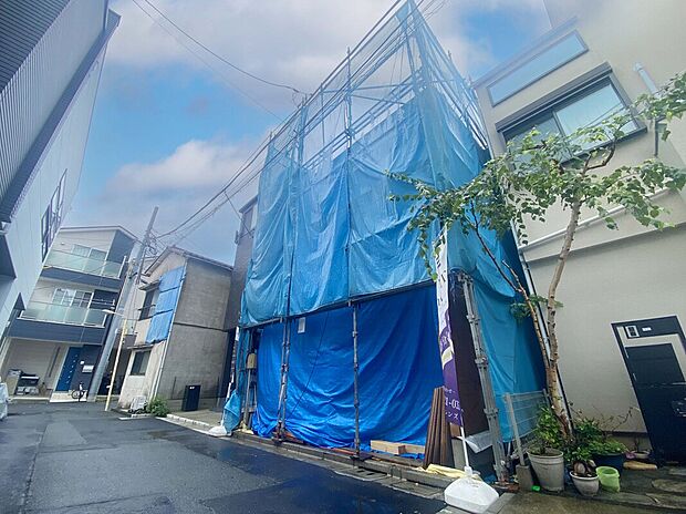 【現地:2026年9月撮影】徒歩10分圏内にスーパーやコンビニなどの商業施設が揃うお買い物に便利な立地!