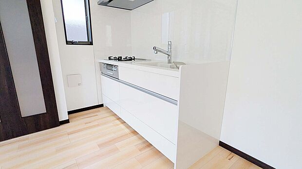 【施工例:システムキッチン】現地、参考物件のご案内が可能!お気軽にお問い合わせください!