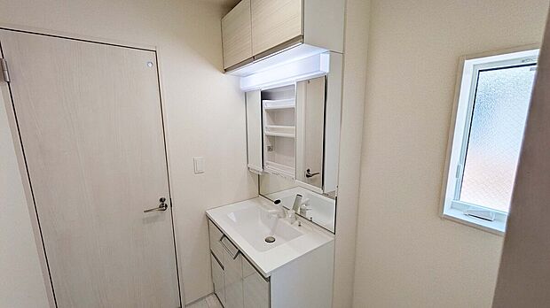 【施工例：洗面化粧台】現地、参考物件のご案内が可能！お気軽にお問い合わせください！