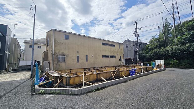 【現況:2026年10月撮影】徒歩5分圏内に小学校や中学校などの教育施設が揃う子育てにも適した住環境!