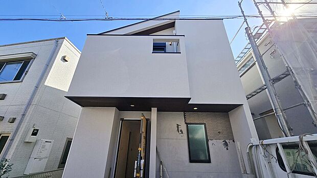 【現地：2026年10月撮影】徒歩10分圏内に小学校や中学校などの教育施設が揃う子育てにも適した住環境！