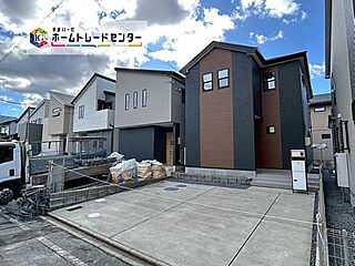【ファーストタウン】　清須市西枇杷島町古城第４　全４邸 外観