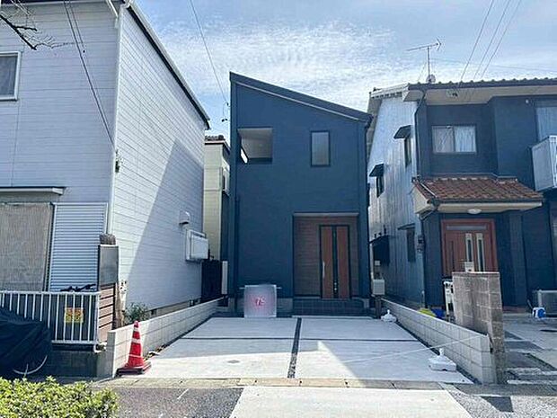 一戸建てのメリットは、「自分の土地」を自由に使えること。好きなペットが飼えるほか、ガーデニングやＤＩＹ、車やバイクの手入れなど様々な趣味を楽しめます♪