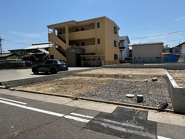 全８邸☆完成に向けて現在建築工事中です☆土日・平日を問わず毎日モデルハウスにて物件説明会を開催中☆お気軽にお問い合わせ下さい☆　　　　　　　　