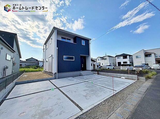 １号棟・自然に包まれた穏やかな暮らしを実現するための、ゆとりある住環境が整っています。緑の潤いを感じながらホッと生活できそう♪