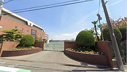 北名古屋市立栗島小学校 980m(徒歩13分)