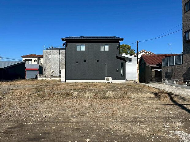 【現地外観写真】住宅の構造や設備仕様・完成イメージなどのご質問はいつでもお気軽にお問い合わせ下さいませ☆資料もお送りいたします♪