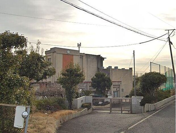 名古屋市立正色小学校（約1,382m）