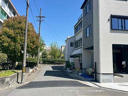 前面道路含む現地写真
