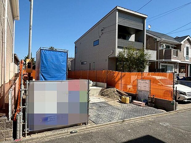 【現地外観写真】完成に向けて現在建築工事中です☆設備や構造などご説明いたします!お気軽にお問い合わせください♪