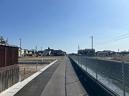 前面道路含む現地写真
