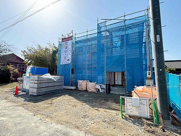 【現地外観写真】長期優良住宅♪駐車２台可能！陽当り良好です♪