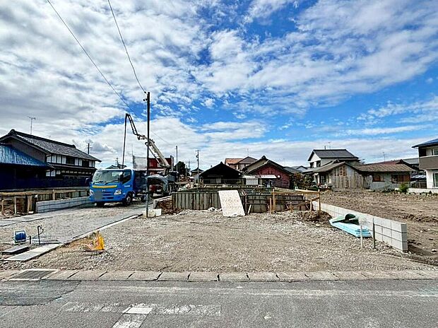 【現地外観写真】建築中のためモデルハウスで構造説明会を開催しております☆設備や構造などご説明いたします！お気軽にお問い合わせください♪