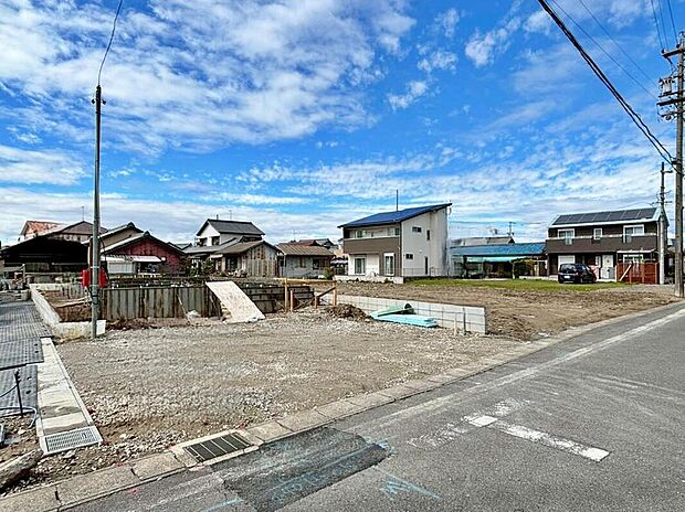 【現地外観写真】当日のご見学予約も承ります。同じものは２つとない「夢のマイホーム」との出会いが待っているかもしれません♪