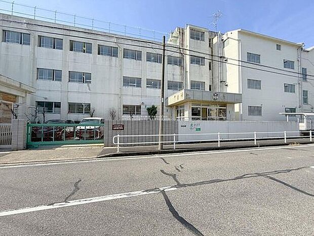 名古屋市立山田東中学校（約400m）