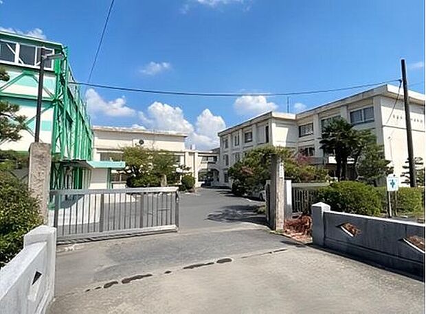 津島市立神守中学校（約2,280m）