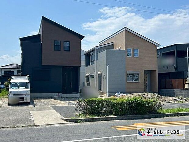 【現地外観写真】全2邸☆
完成に向けて現在建築工事中です☆住宅の構造や設備仕様・完成イメージなどの資料もお送りいたします♪お気軽に0120-888-983までお問い合わせ下さい☆