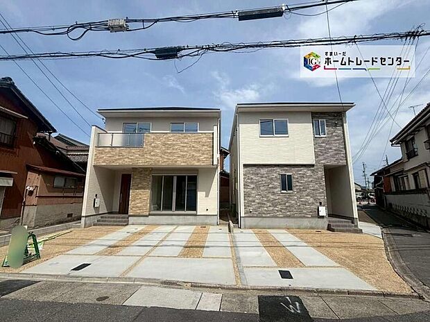 【現地外観写真】全２邸☆２～３台駐車可能（２号棟３台）♪完成しており室内ご内覧いただけます♪ご不明点等、スタッフがしっかりと説明させていただきます！お気軽にお問い合わせください♪