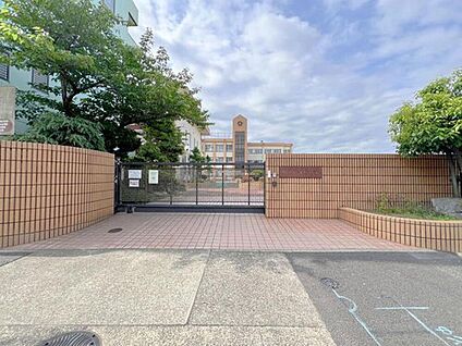 名古屋市立米野小学校 640ｍ(徒歩8分)