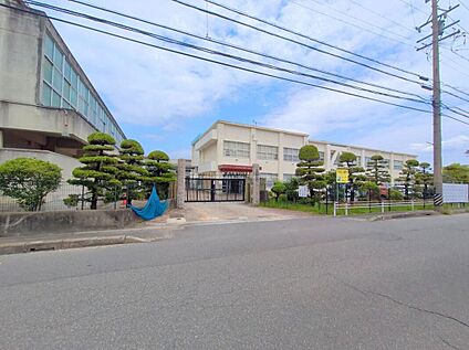 蟹江町立須西小学校まで1400 1400ｍ(徒歩18分)