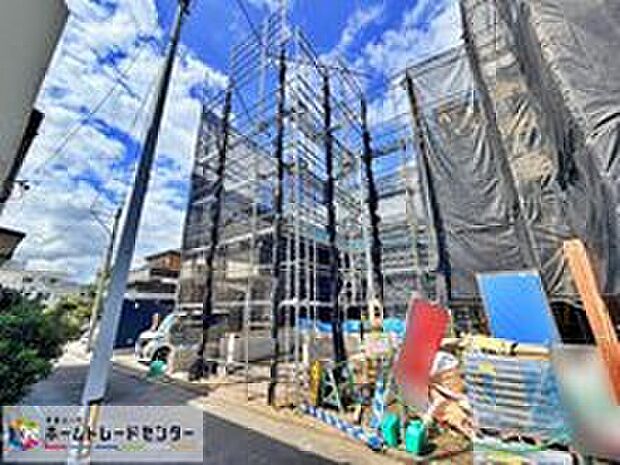 【現地外観写真】1号棟☆
当日のご見学予約も承ります。同じものは2つとない「夢のマイホーム」との出会いが待っているかもしれません。