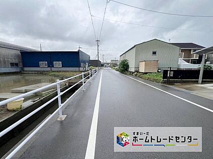 前面道路含む現地写真