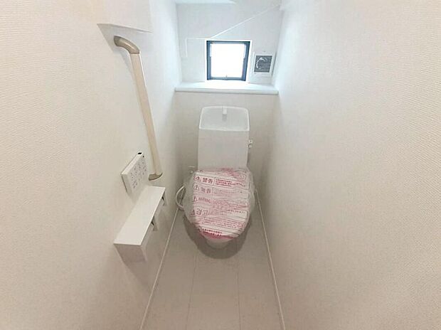 【トイレ】☆C号棟☆1階2階ともにトイレが備わっているので、毎朝のトイレ渋滞が緩和できます。ご家族皆様が各々のタイミングでトイレを使いやすくなりますね♪