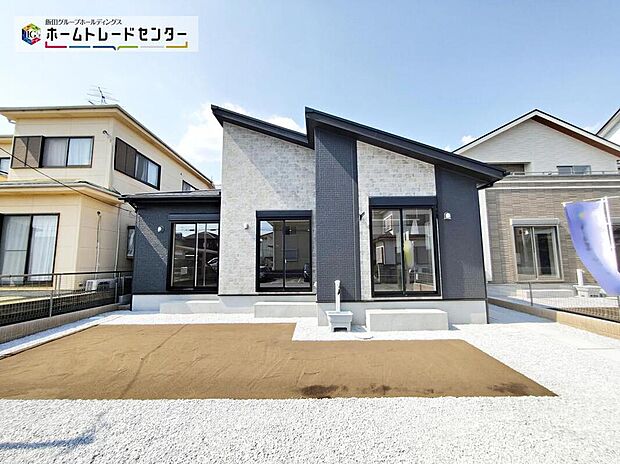 今から見たい!大歓迎です♪ お気軽にホームトレードセンターまでお問い合わせください。 閑静な街並みの分譲地を是非現地にてご覧ください。 近隣の物件も併せてご紹介することも可能です。