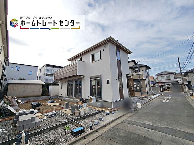 カースペース並列2台駐車可能♪
徒歩圏内に最寄り駅や小・中学校、スーパー、コンビニ、ドラッグストアなどがあり便利な住環境☆