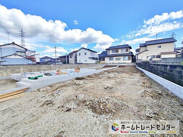 【2026年9月撮影】今から見たい!大歓迎です♪ お気軽にホームトレードセンターまでお問い合わせください。 閑静な街並みの分譲地を是非現地にてご覧ください。