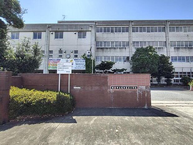 熊谷市立成田星宮小学校(約640m)